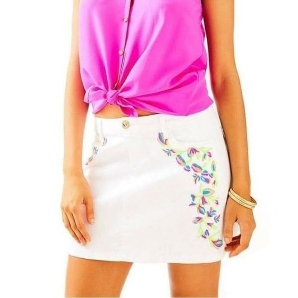 Lilly Pullitzer Embroidered Salli Denim Skirt in Resort White Size 4